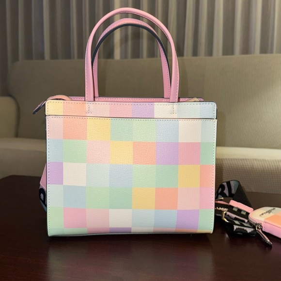 KARL LAGERFELD PARIS Bag w/ Guitar Strap & Case - Picture 4 of 6